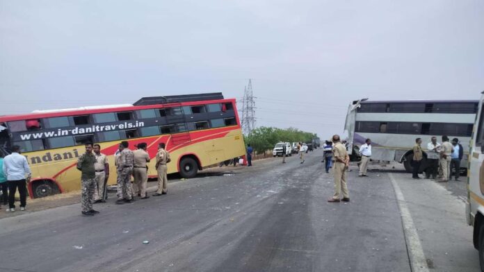 Khamgaon-Accident